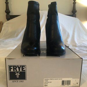 FRYE MIKAELA Black Leather short Boots Size 8